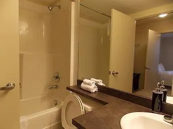 Condo Fastlane Suites In Rouleau Calgary Canada