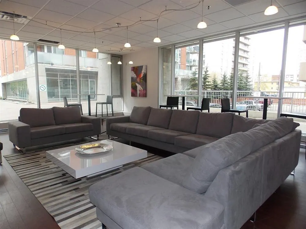 Fastlane Suites In Rouleau Calgary Condo